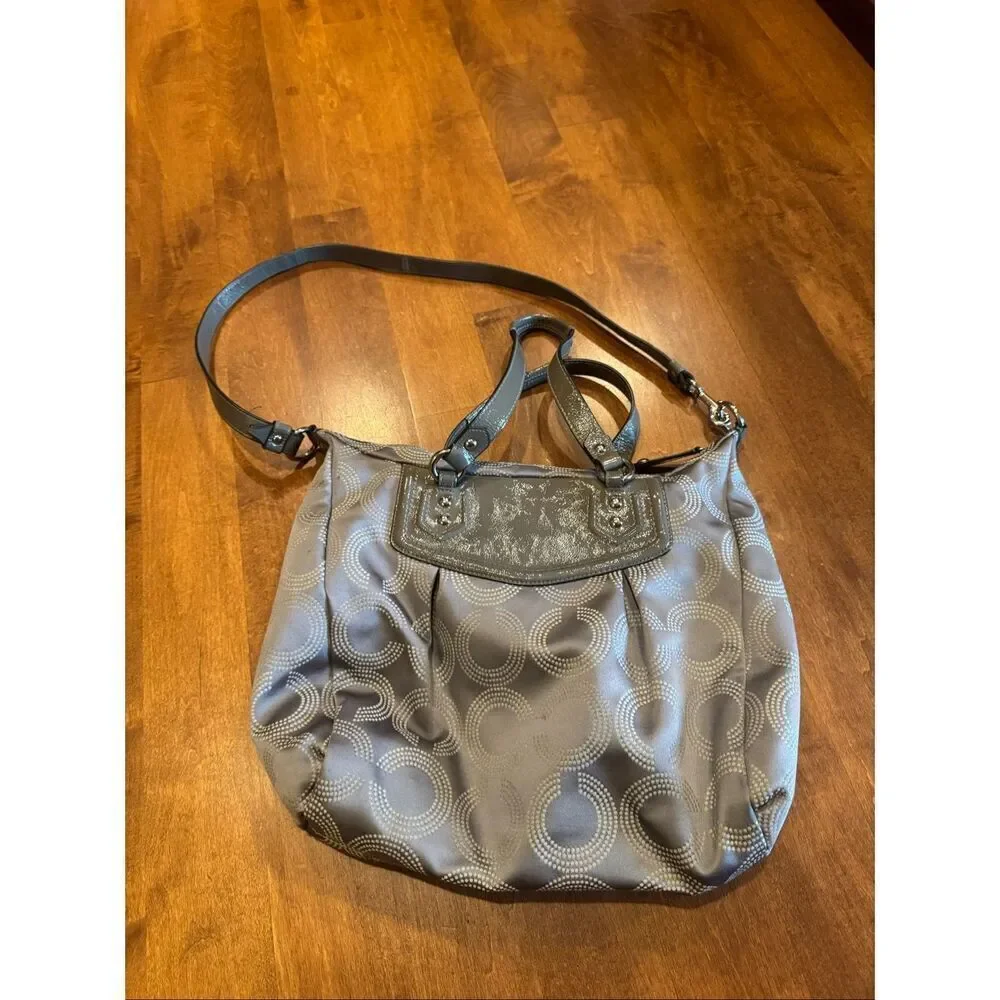 Woman’s coach ashley dotted op art shoulder/crossbody bag/purse gray